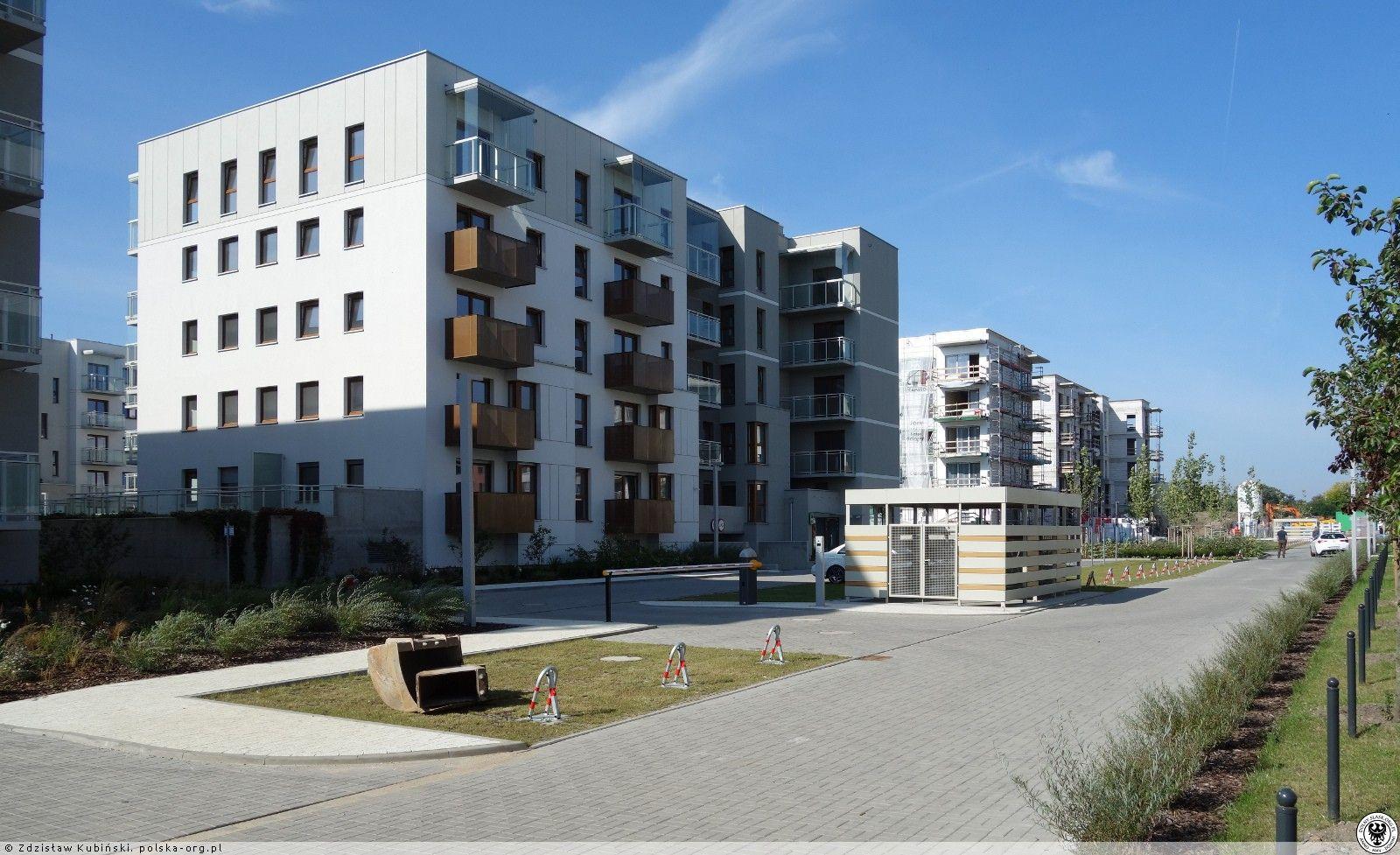 Budynek_nr_22a_22c_Planty_Raclawickie_ul_Wichrowa_Wroclaw_10180488.jpg