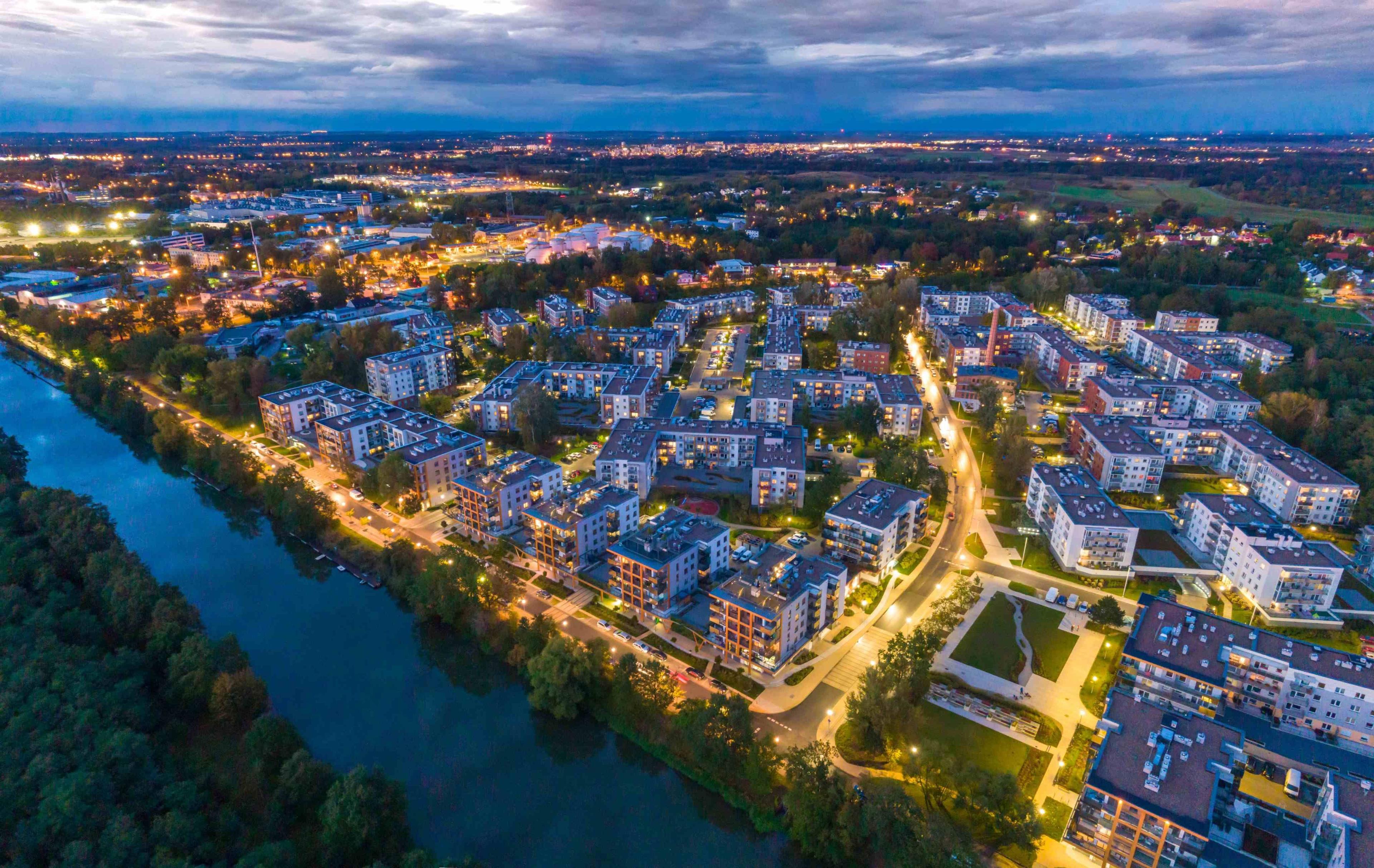 Częśc Olimpii Port z widocznym zielonym placem(1).jpeg